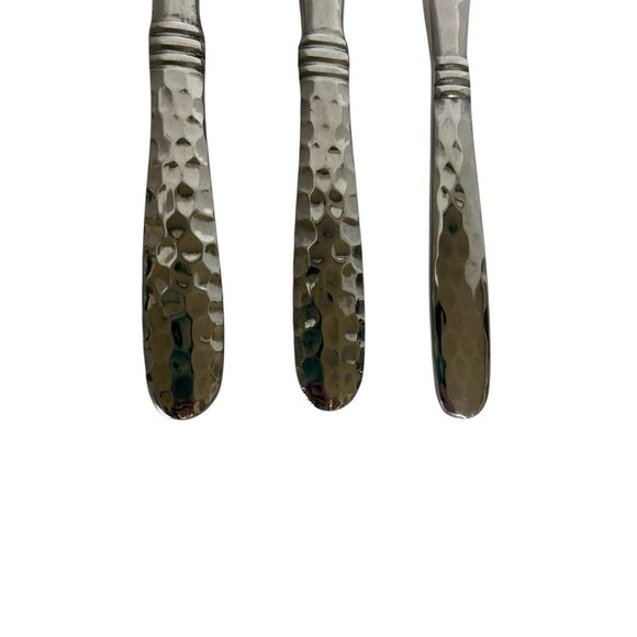Cambridge MAJESTY Stainless Hammered 18/10 Glossy Flatware 3 Butter Knives - Picture 5 of 9
